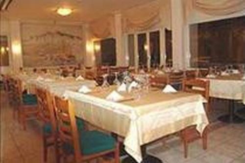 Achillion Hotel Трикала Экстерьер фото
